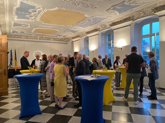 Lions treffen Sponsoren des Sommerlichen Musikfests im Kapitelsaal des Brühler Rathauses